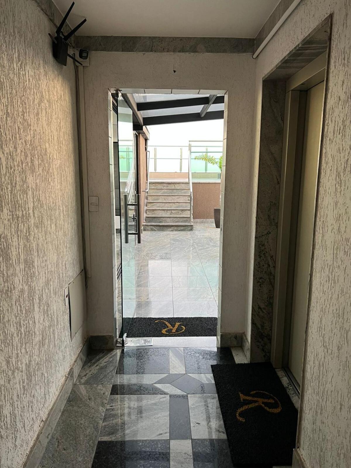 Apartamento Bem Localizado Em Bh